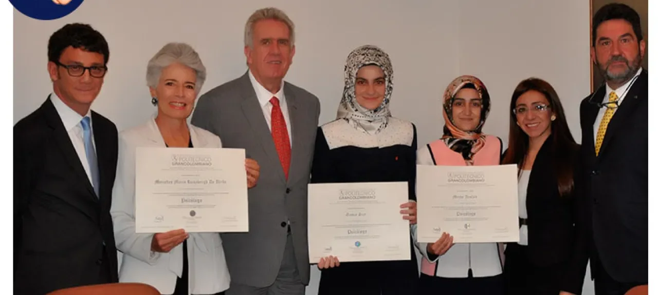 ciudadanasturquia-graduaron.jpg