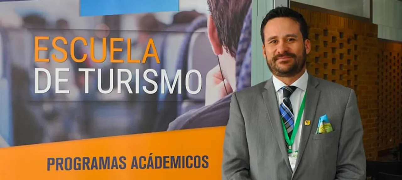 escuela-turismo-especializacion.jpg