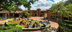 ¿Qué premios han ganado estudiantes y egresados del Politécnico Grancolombiano?