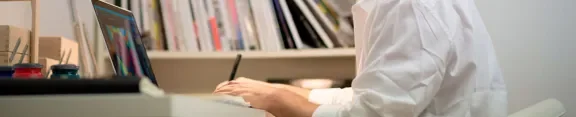 Servicios para ergesados del Politecnico Grancolombiano